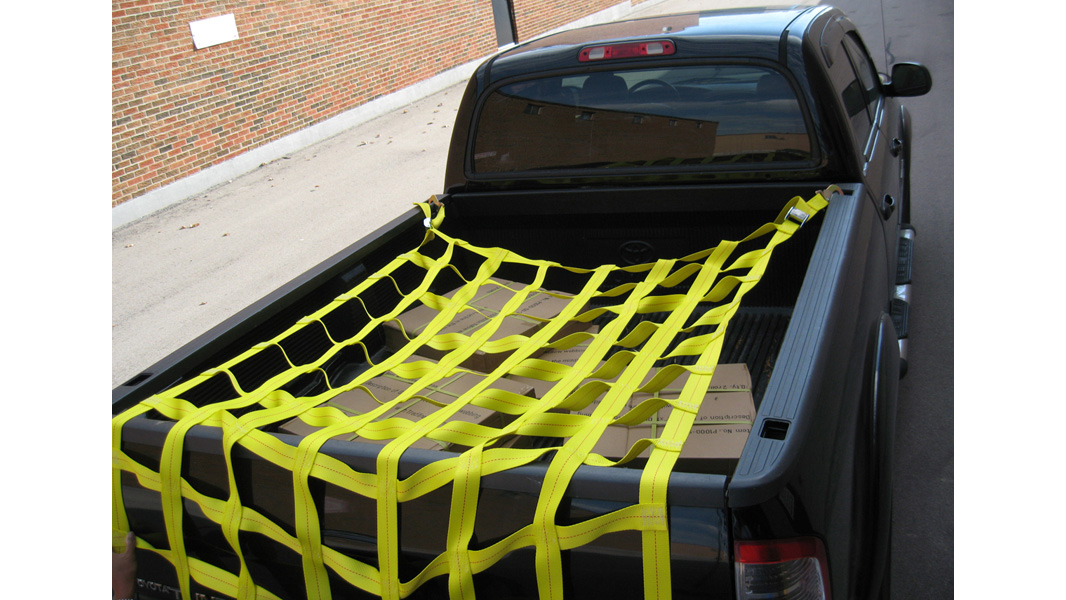 thumbnail image 2 of FERRETERRO Heavy Duty Truck Cargo Net – 6x7 Ft – 11,000 Lb Breaking Strength – Trailer & Bed 2 of 5